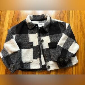 ZARA VEST. LIKE NEW. 8-9 years.